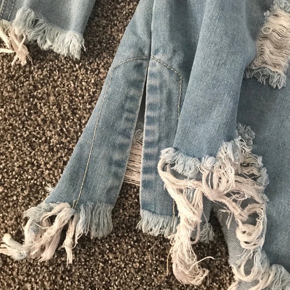 Distressed jean jacket - Picture 2 of 4